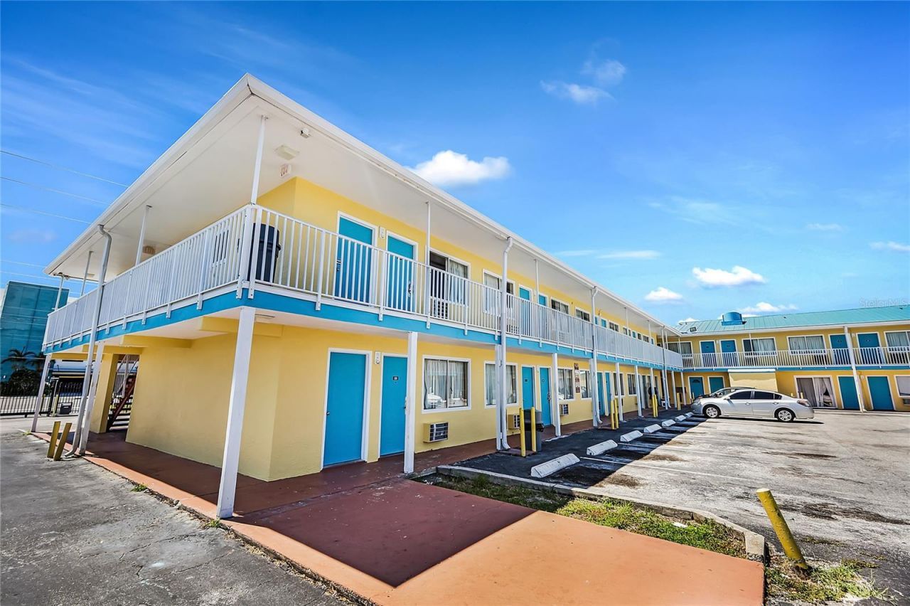 4600 34th Street S, Saint Petersburg, FL 33711 Photo