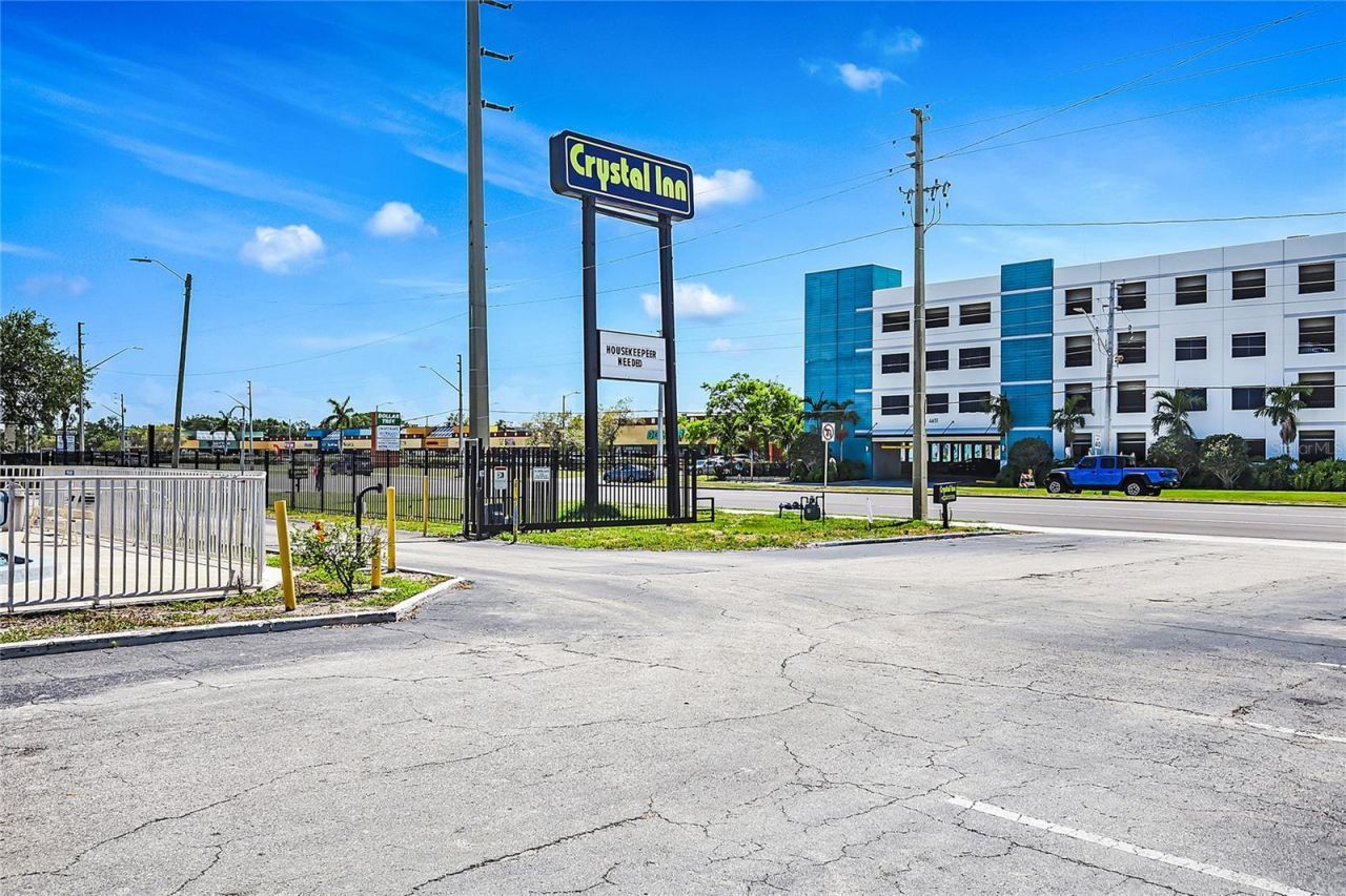 4600 34th Street S, Saint Petersburg, FL 33711 Photo