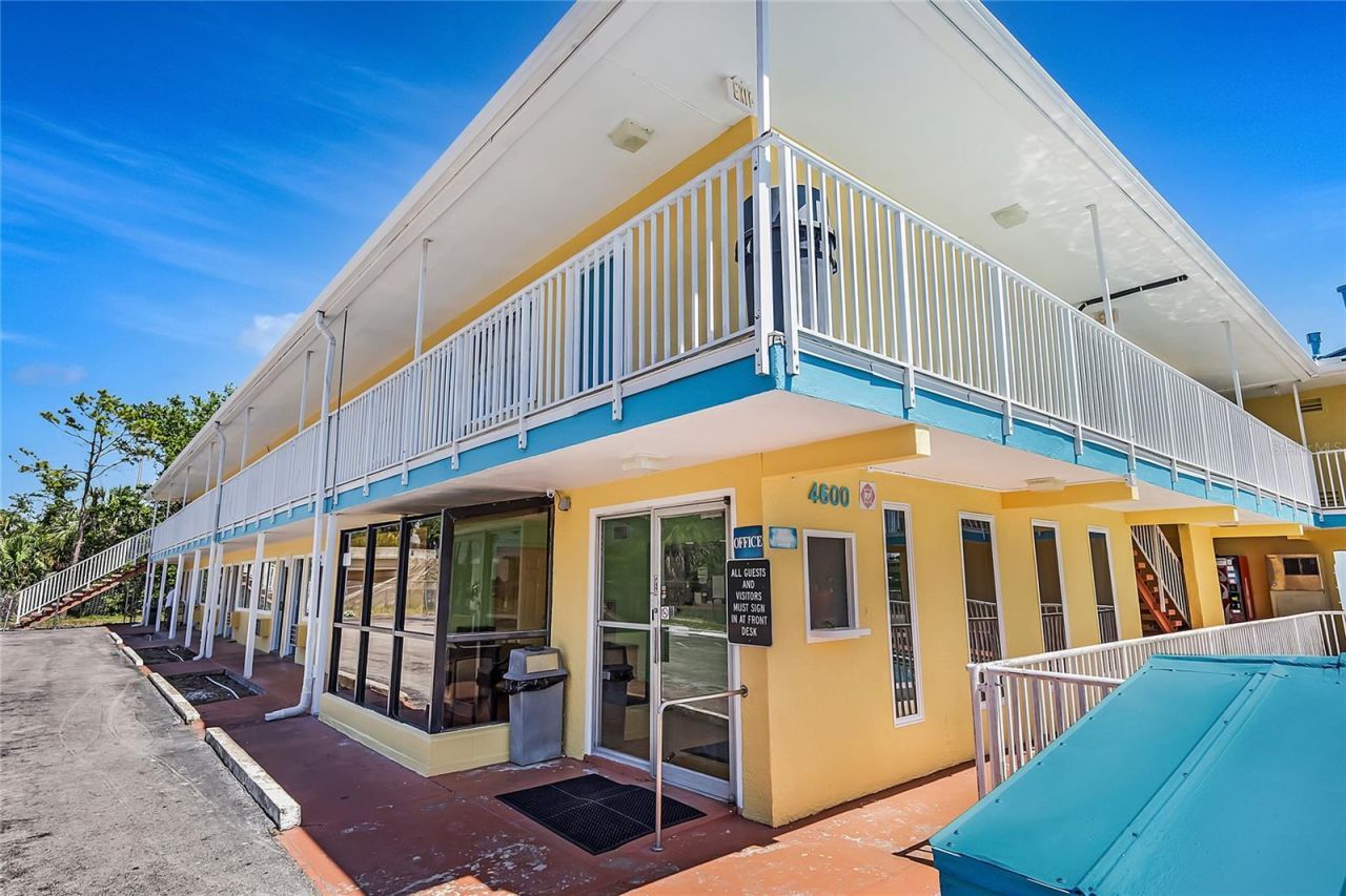 4600 34th Street S, Saint Petersburg, FL 33711 Photo