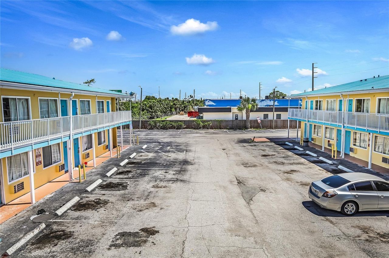 4600 34th Street S, Saint Petersburg, FL 33711 Photo