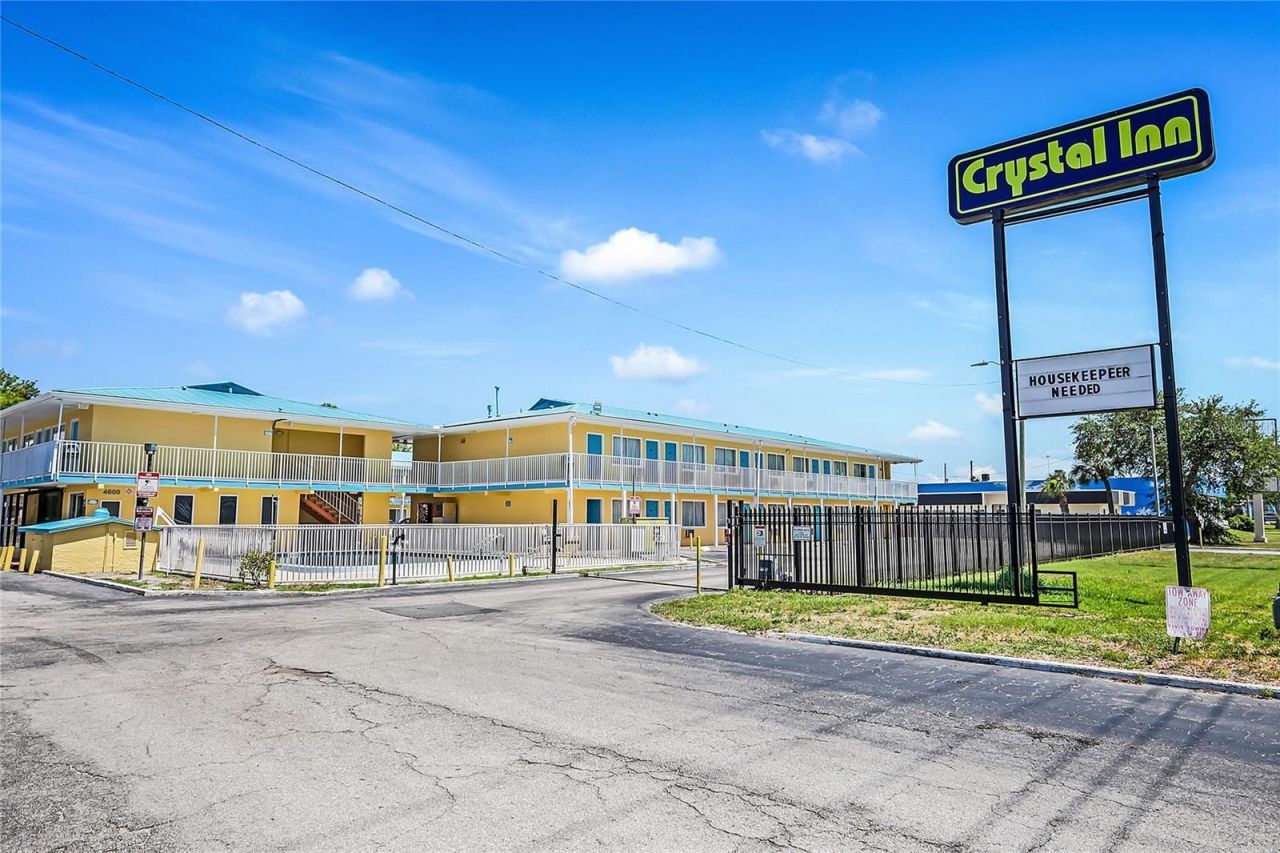 4600 34th Street S, Saint Petersburg, FL 33711 Photo