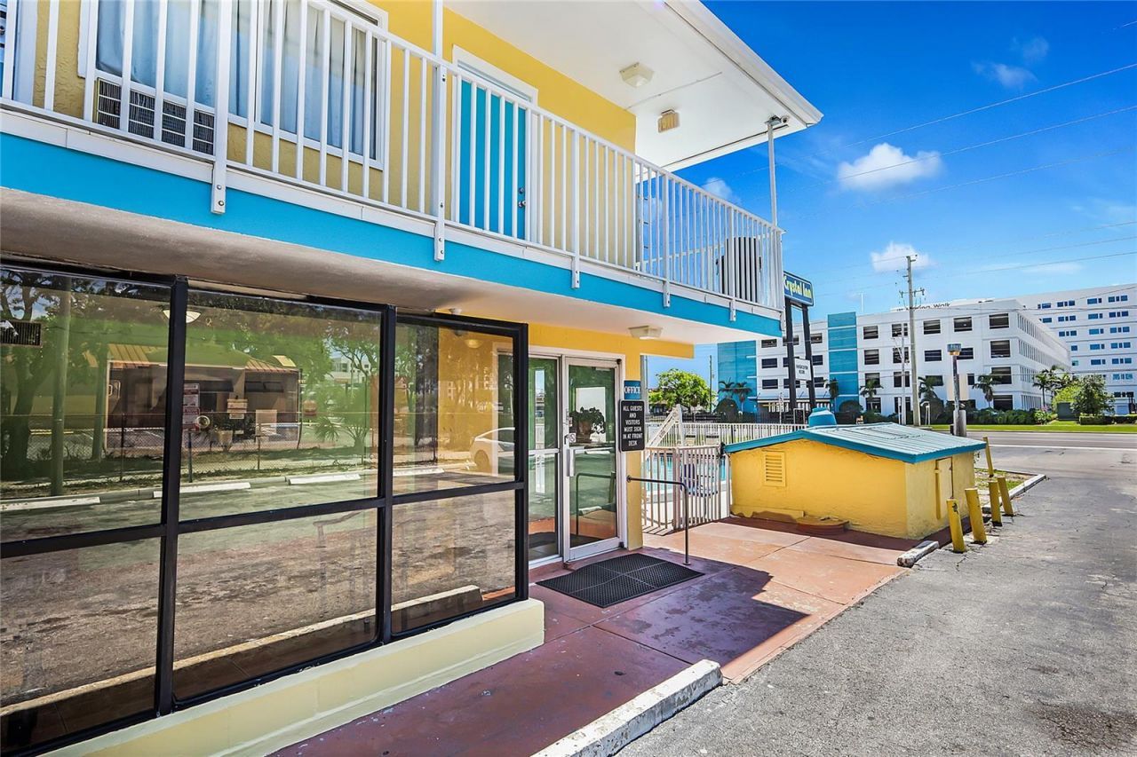 4600 34th Street S, Saint Petersburg, FL 33711 Photo