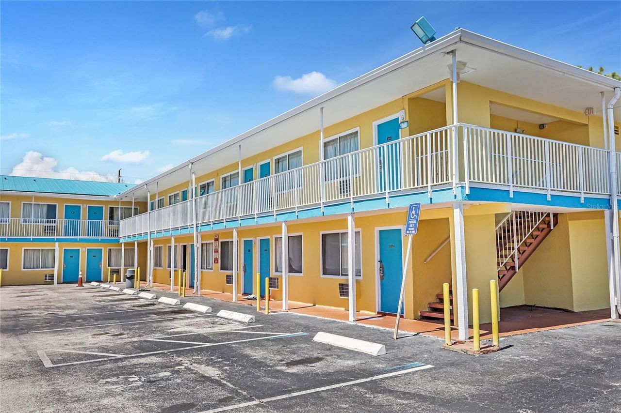 4600 34th Street S, Saint Petersburg, FL 33711 Photo