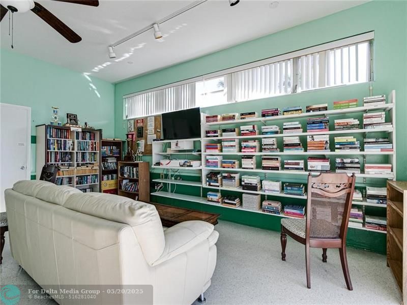 800 SW 11th Avenue, Unit 17, Hallandale Beach, FL 33009 Photo