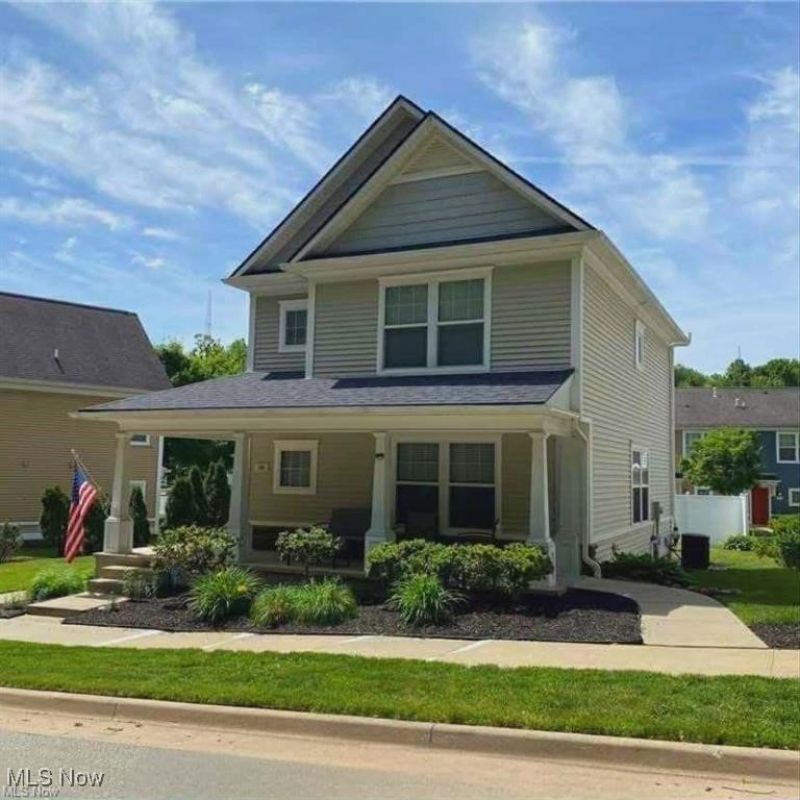 180 Elizabeth Parkway, Akron, OH 44304 Main Photo