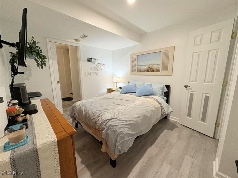 180 Elizabeth Parkway, Akron, OH 44304 Photo 14