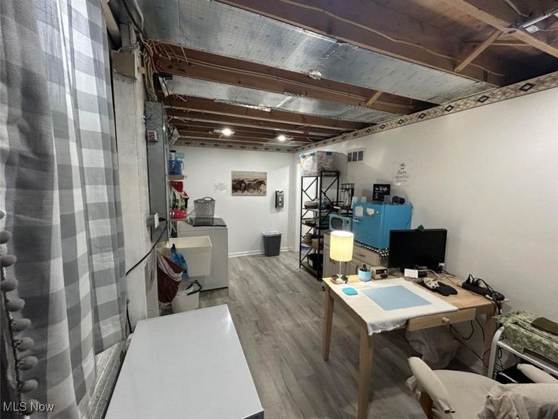 180 Elizabeth Parkway, Akron, OH 44304 Photo 23