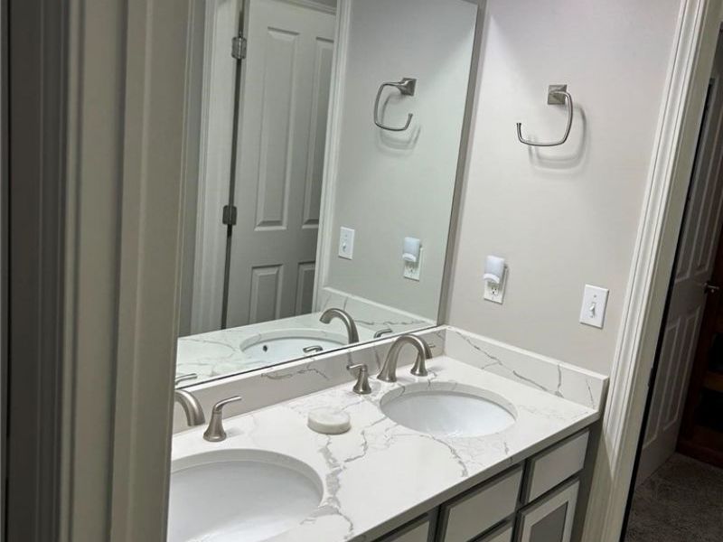 180 Elizabeth Parkway, Akron, OH 44304 Photo 31