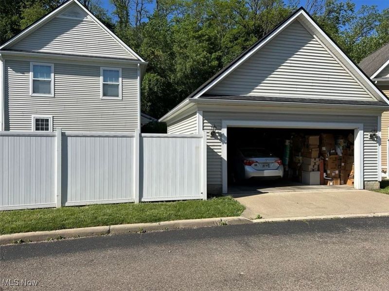 180 Elizabeth Parkway, Akron, OH 44304 Photo 38
