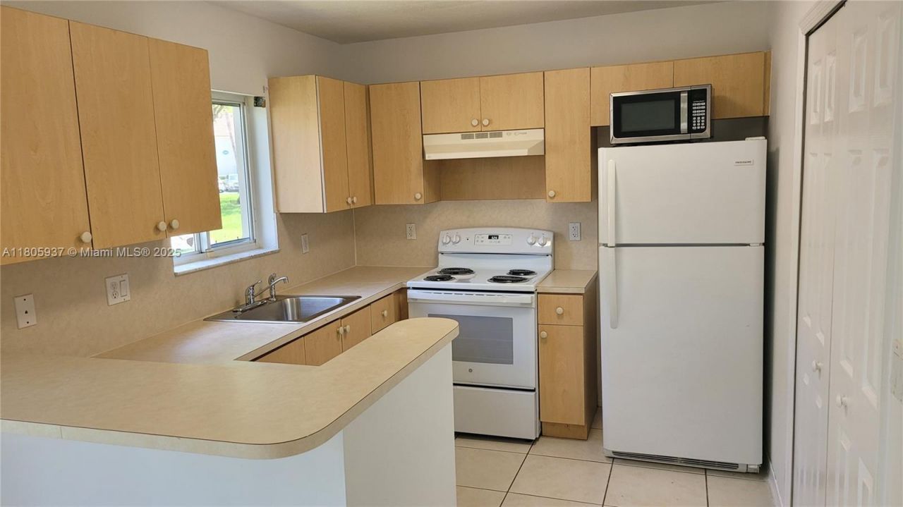 2921 SE 13th Ave, Unit 106-48, Homestead, FL 33035 Photo