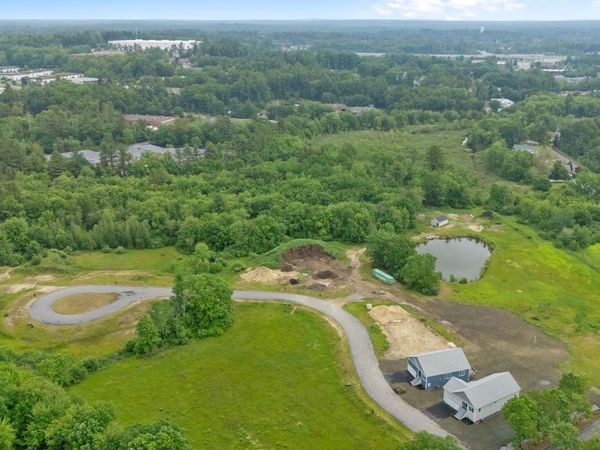 6-18 Mary Anthony Drive, Salem, NH 03044