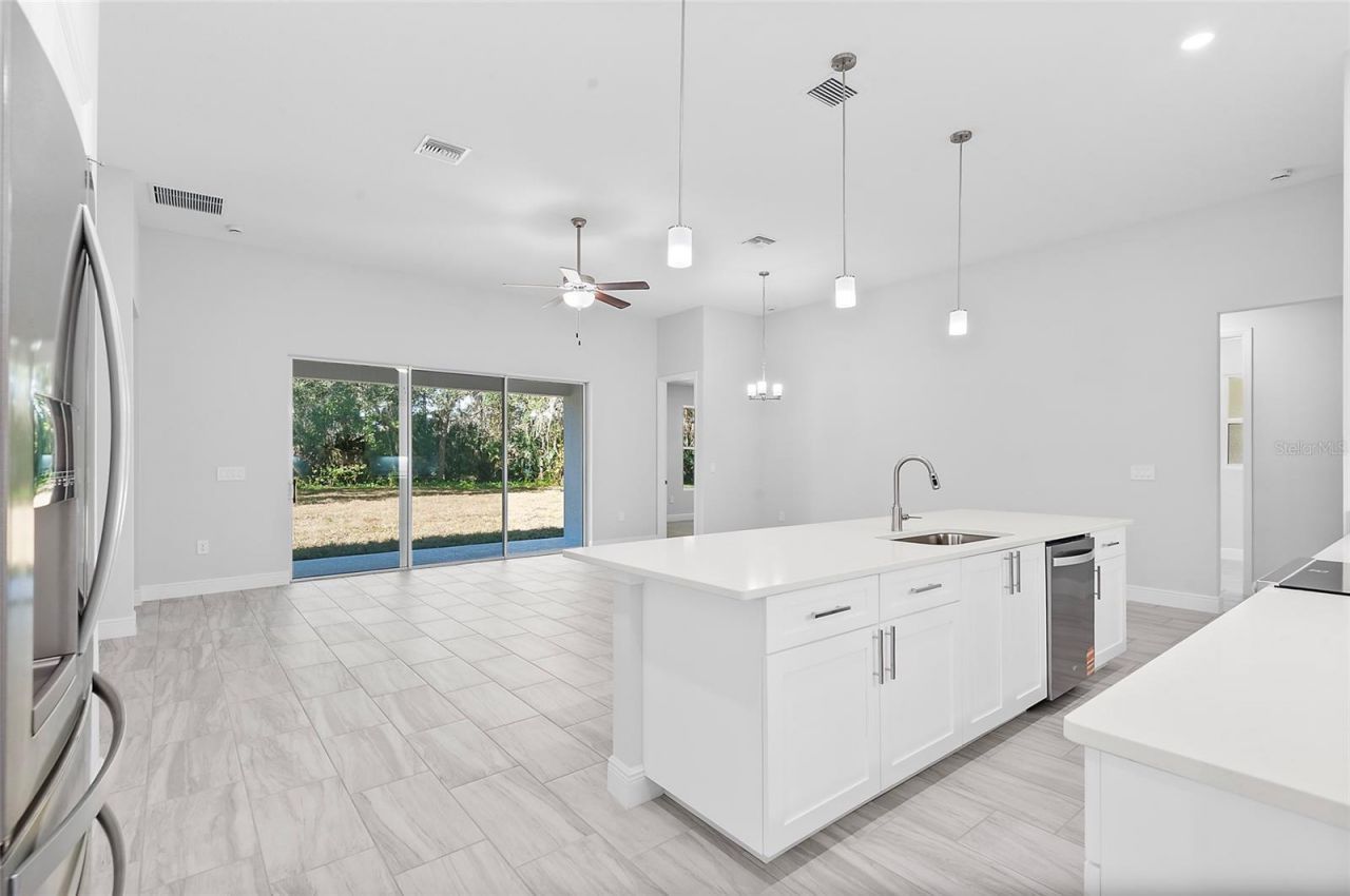 304 N Jungle Road, Geneva, FL 32732 Photo