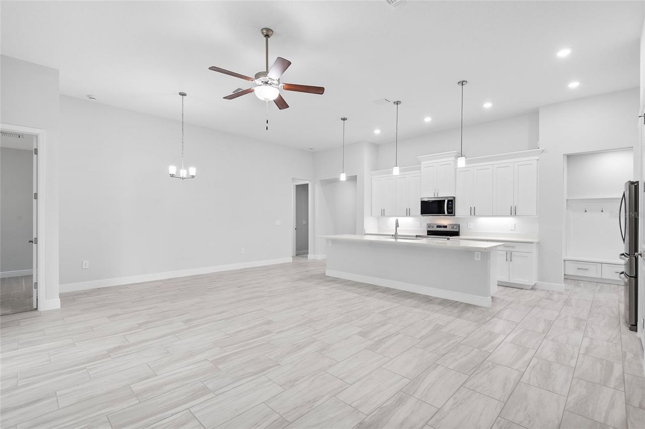 304 N Jungle Road, Geneva, FL 32732 Photo
