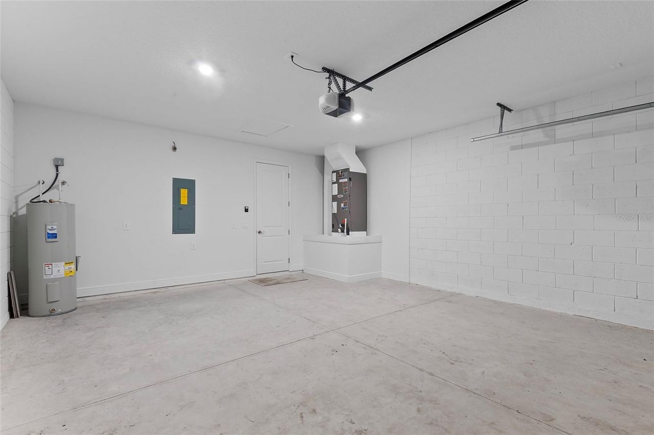 304 N Jungle Road, Geneva, FL 32732 Photo