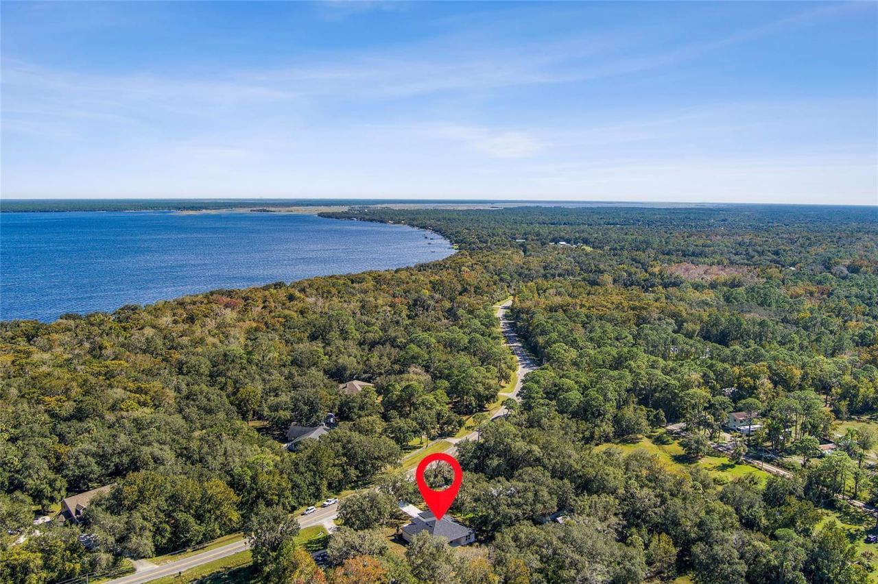 304 N Jungle Road, Geneva, FL 32732 Photo