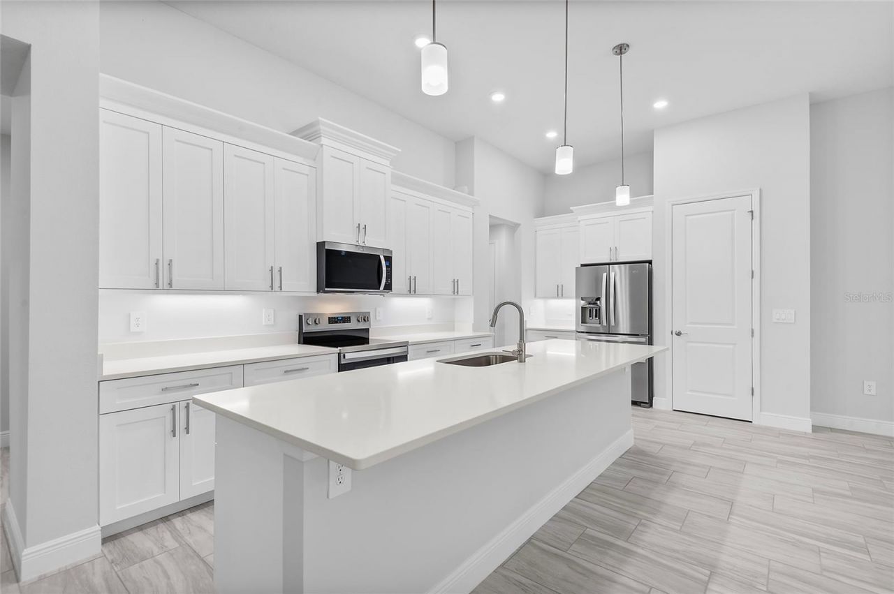 304 N Jungle Road, Geneva, FL 32732 Photo