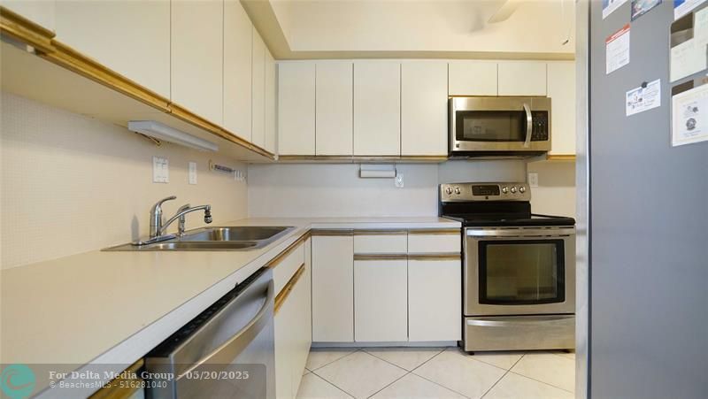 3750 Galt Ocean Drive, Unit 1807, Fort Lauderdale, FL 33308 Photo