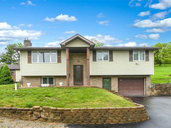 512 Leckrone Highhouse Rd, Mc Clellandtown, PA 15458