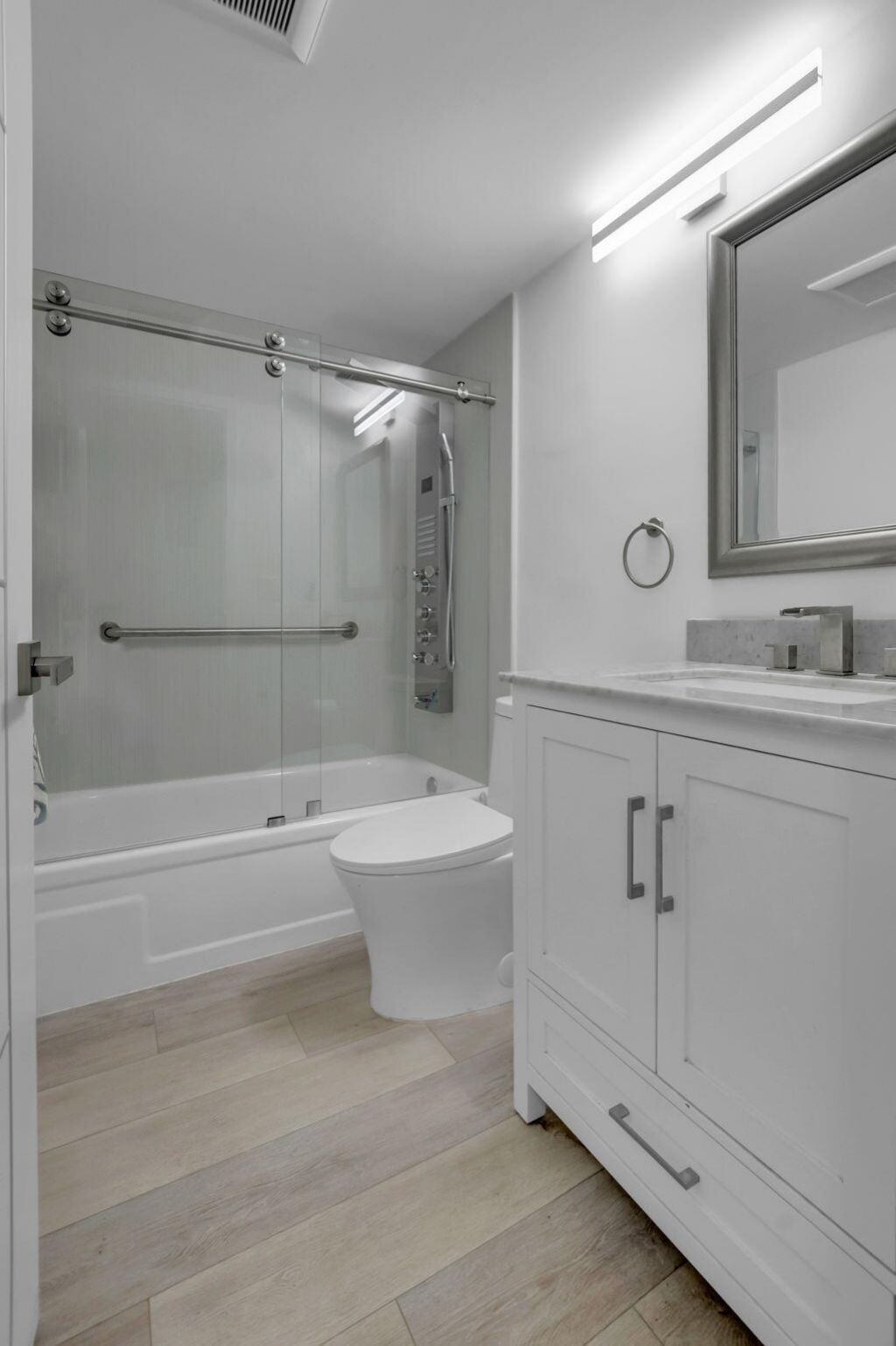 1084 Guildford E, Boca Raton, FL 33434 Photo