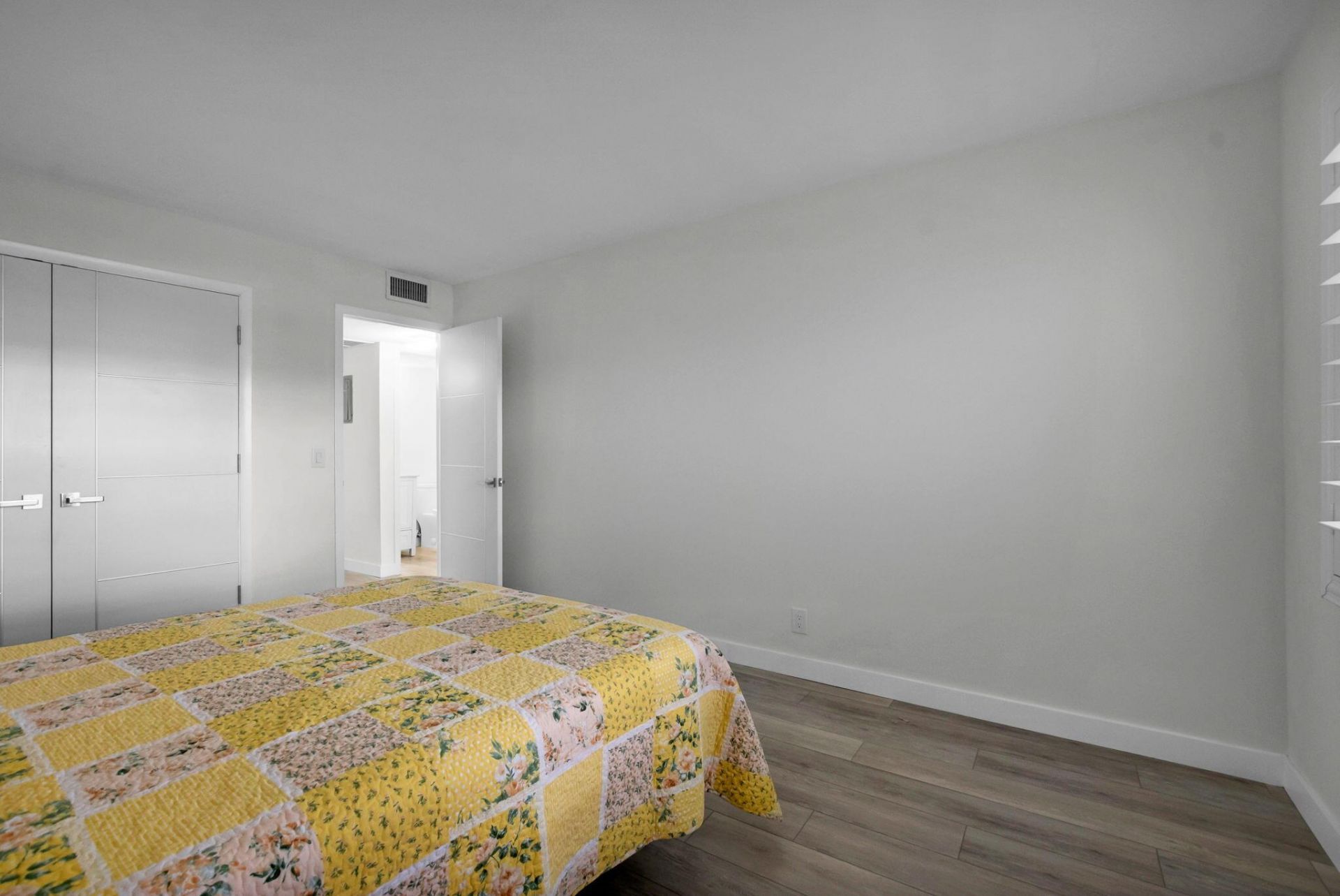 1084 Guildford E, Boca Raton, FL 33434 Photo