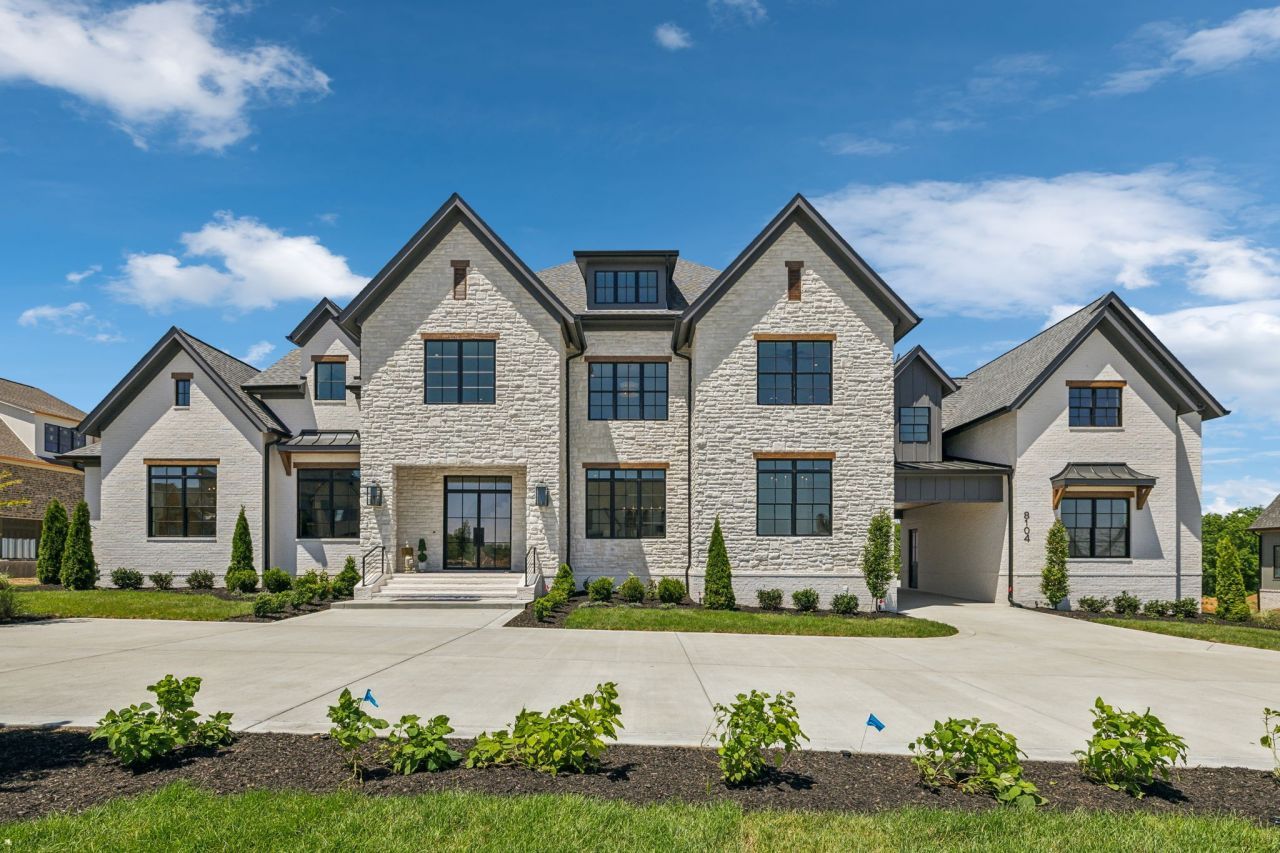 8104 Turning Point Dr, Brentwood, TN 37027 Main Photo