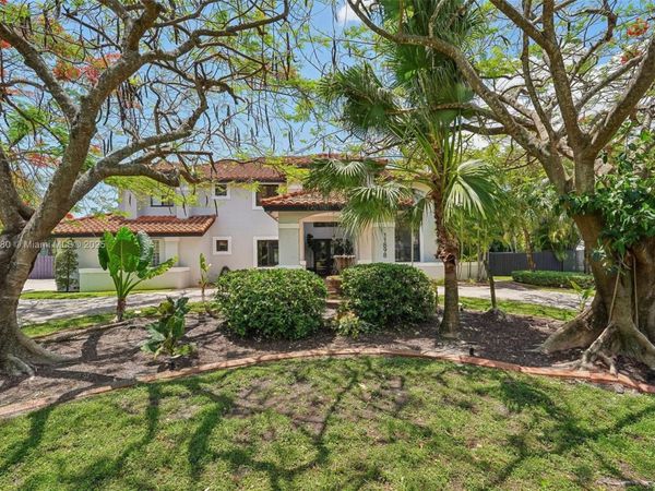 11898 SW 74th Ter, Miami, FL 33183
