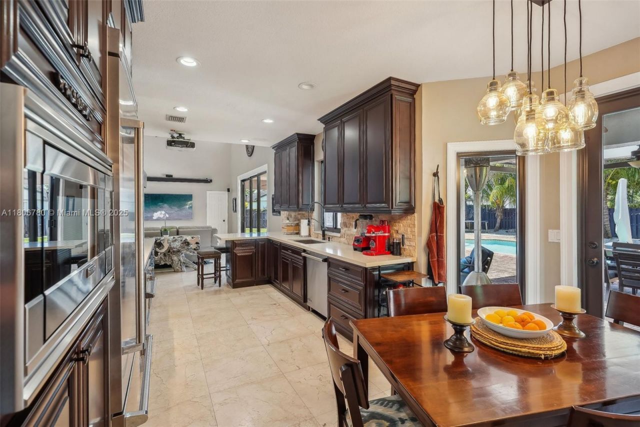 11898 SW 74th Ter, Miami, FL 33183 Photo