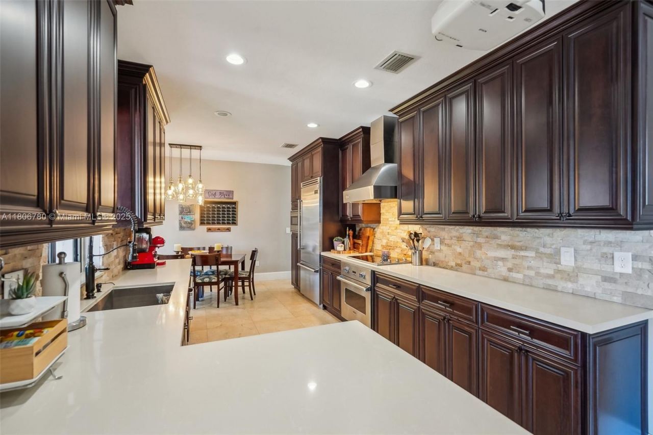 11898 SW 74th Ter, Miami, FL 33183 Photo