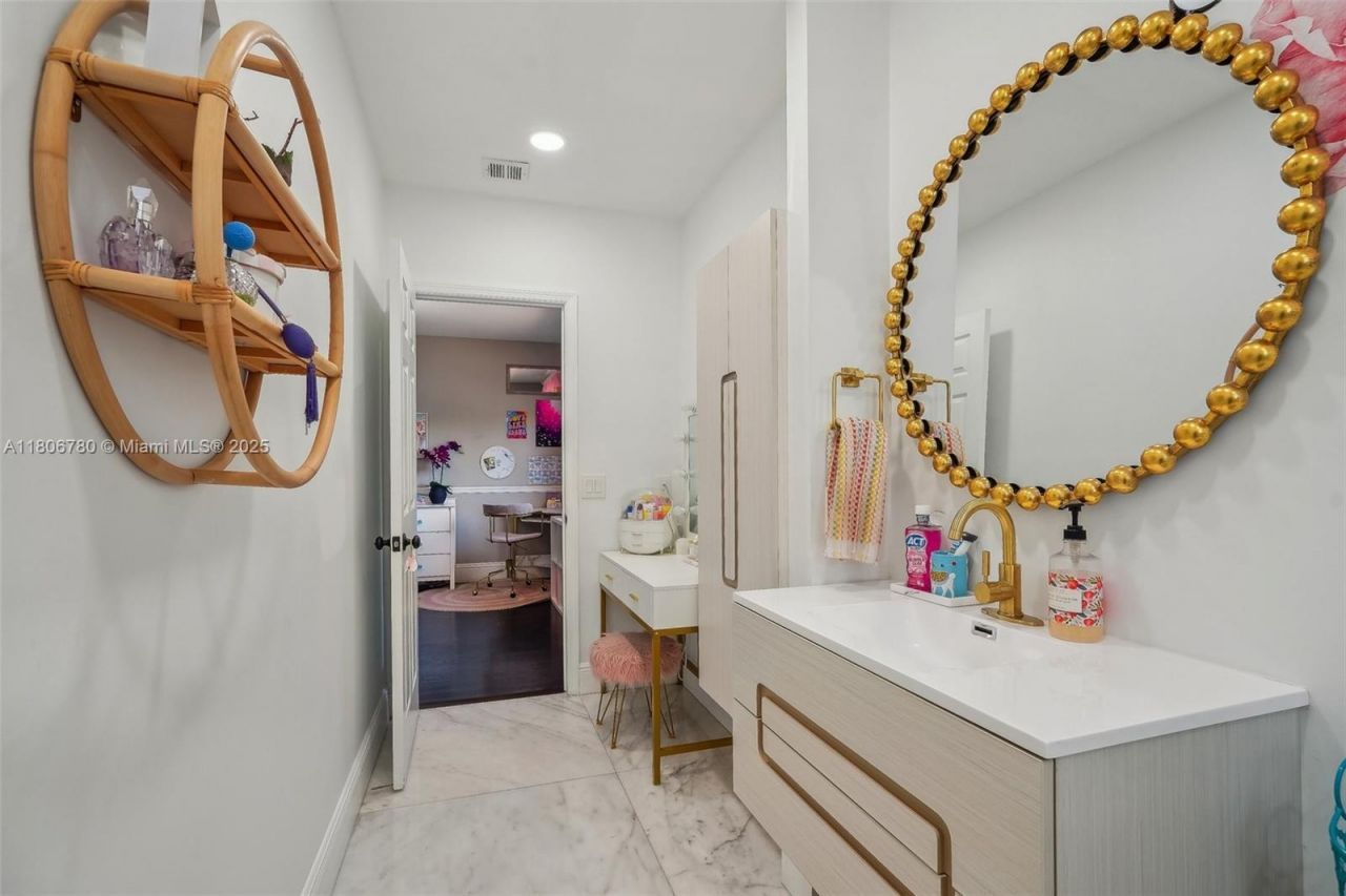 11898 SW 74th Ter, Miami, FL 33183 Photo