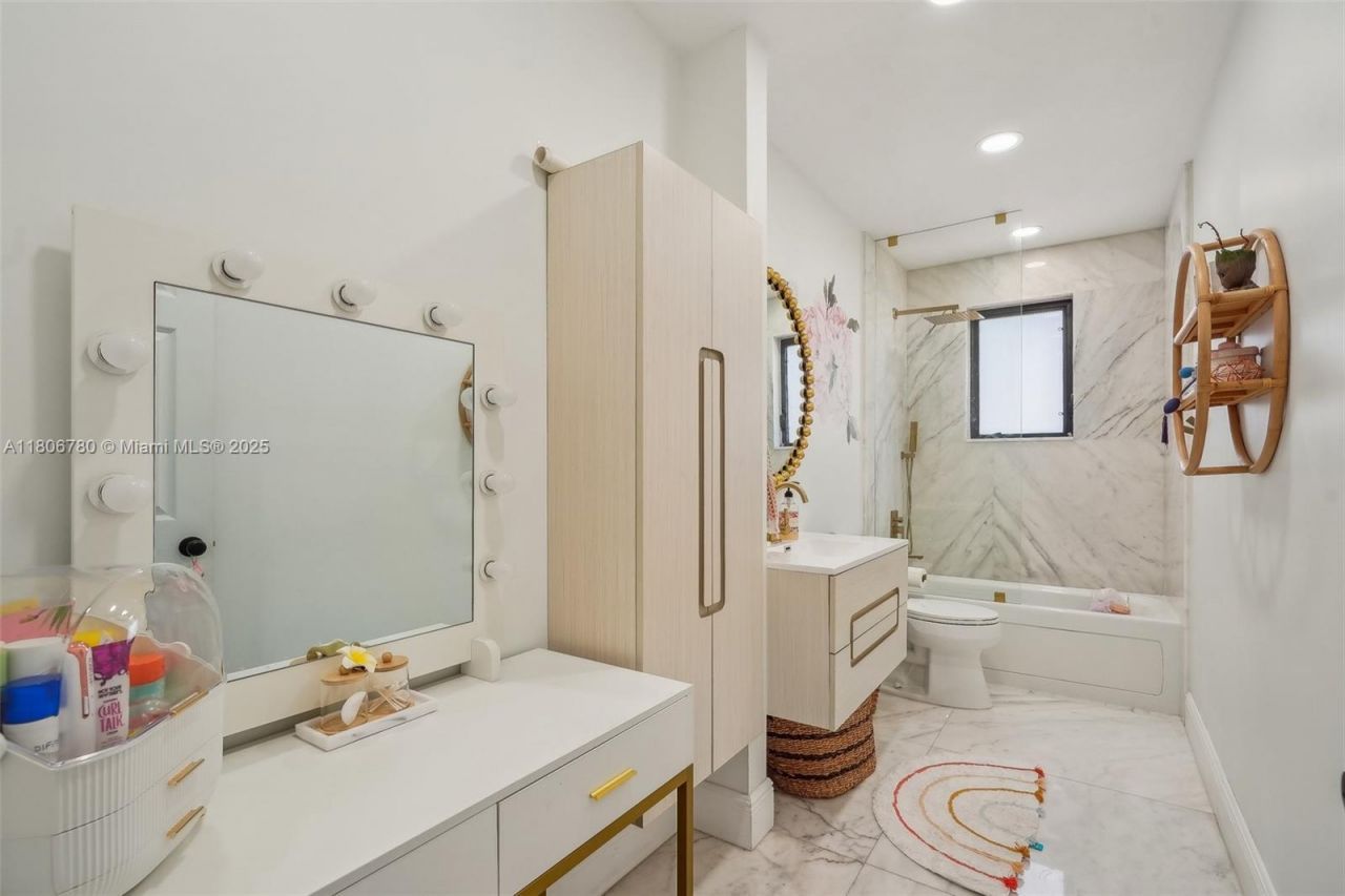 11898 SW 74th Ter, Miami, FL 33183 Photo