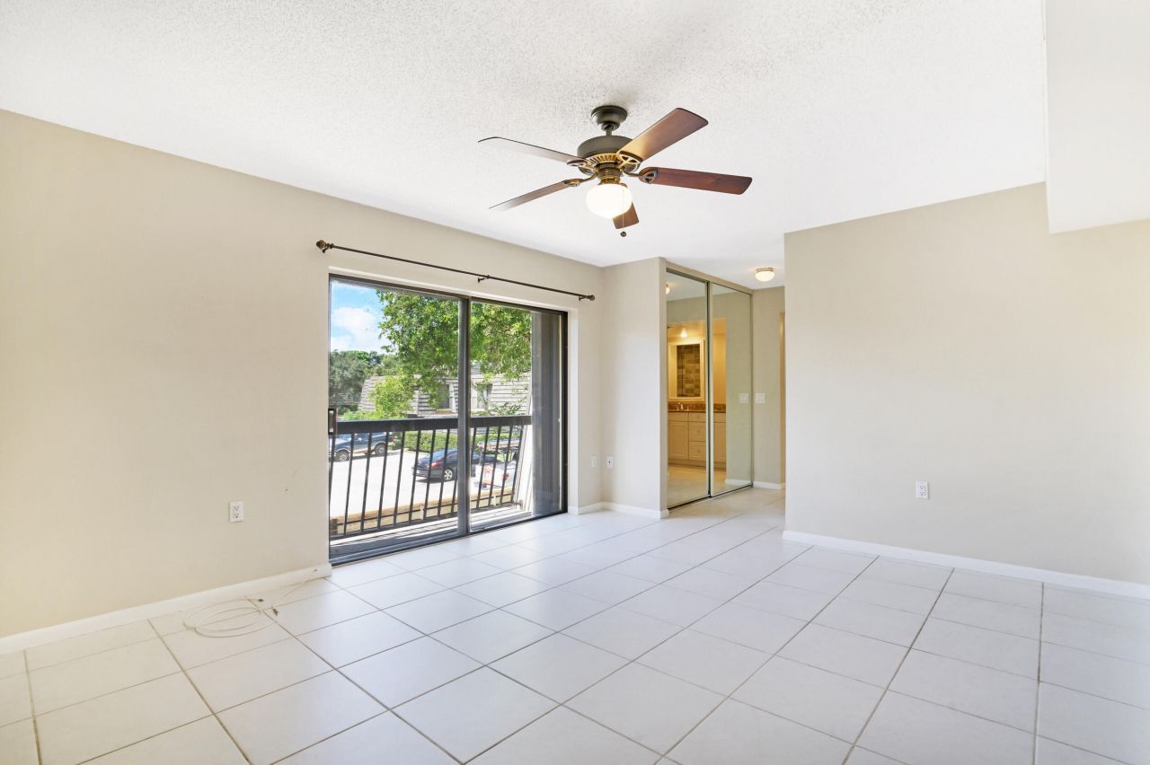 707 7th Terrace, Palm Beach Gardens, FL 33418 Photo