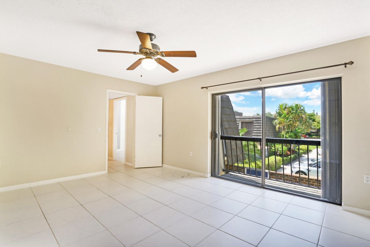 707 7th Terrace, Palm Beach Gardens, FL 33418 Photo