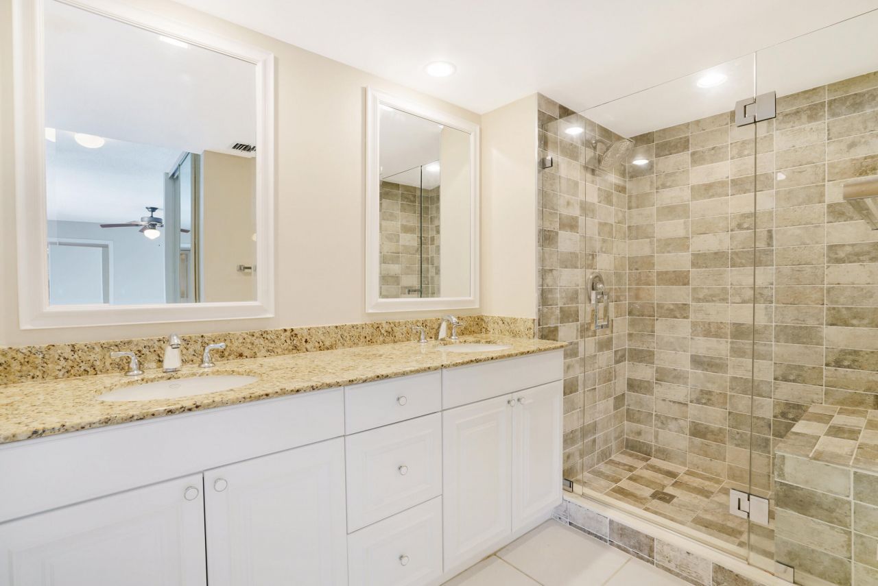 707 7th Terrace, Palm Beach Gardens, FL 33418 Photo