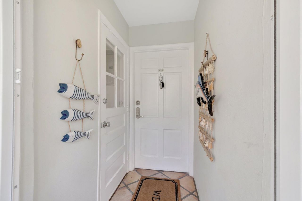 2501 S Ocean Boulevard, Unit 303, Boca Raton, FL 33432 Photo