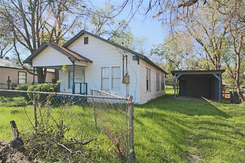 1307 Joslin Street, Cleburne, TX 76033 Main Photo