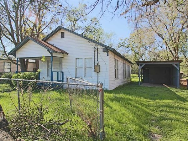 1307 Joslin Street, Cleburne, TX 76033