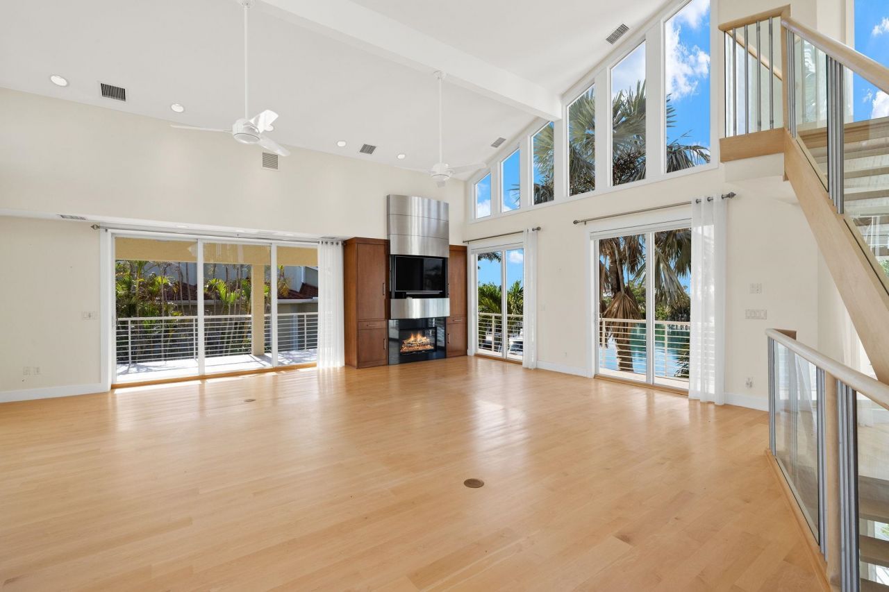 1581 San Carlos Bay Dr, Sanibel, FL 33957 Photo