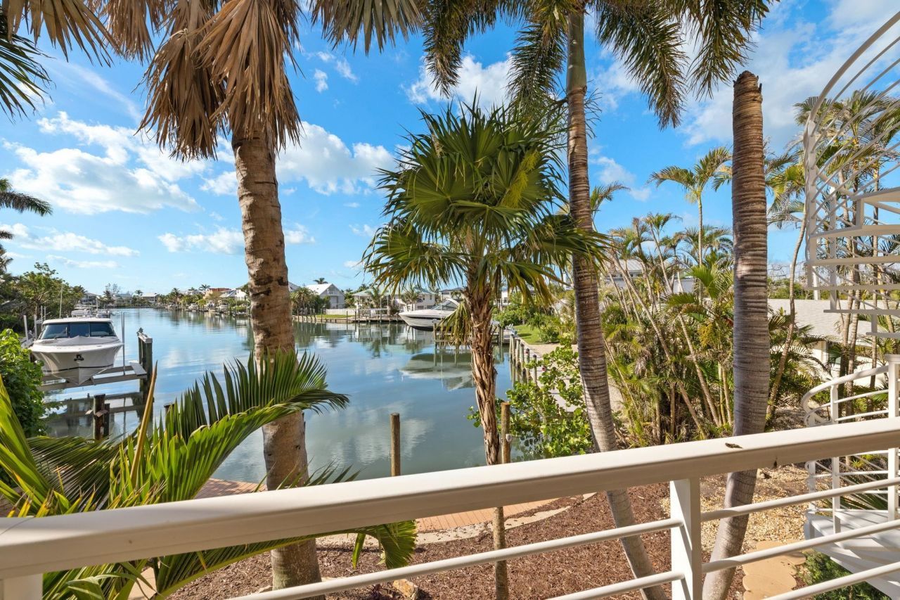 1581 San Carlos Bay Dr, Sanibel, FL 33957 Photo
