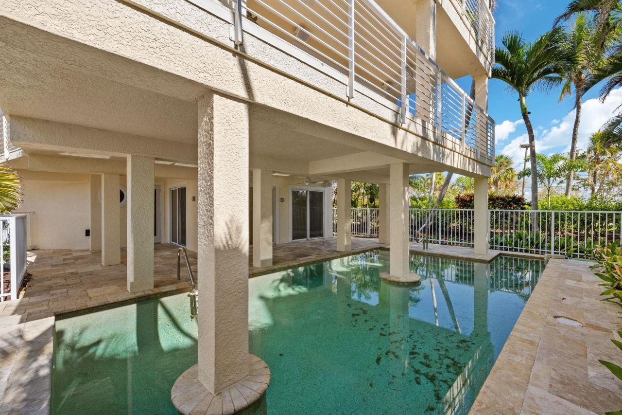 1581 San Carlos Bay Dr, Sanibel, FL 33957 Photo
