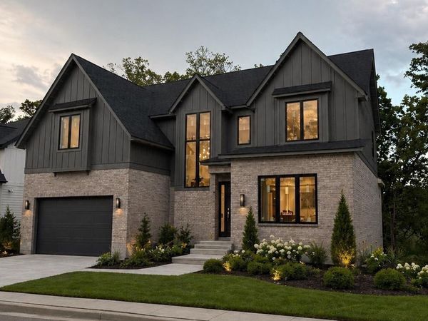 811 Summit Oaks Ct, Nashville, TN 37221