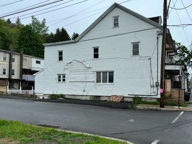 639 W CENTRE, MAHANOY CITY, PA 17948