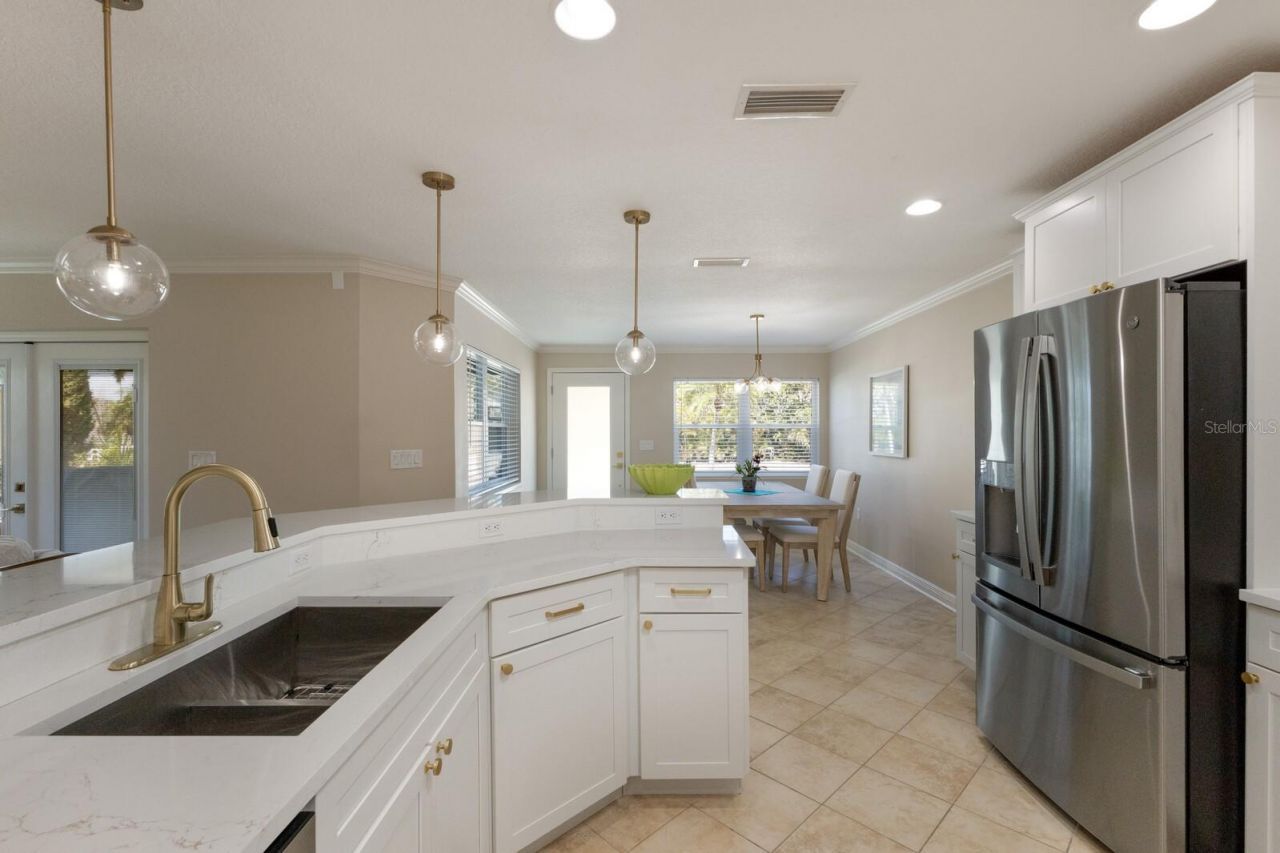 237 85th Street, Holmes Beach, FL 34217 Photo