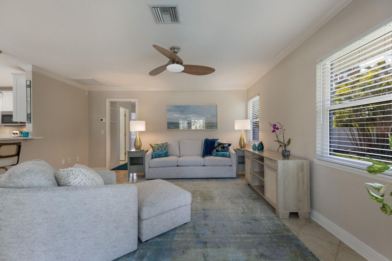 237 85th Street, Holmes Beach, FL 34217 Photo