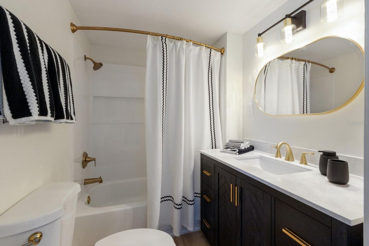 237 85th Street, Holmes Beach, FL 34217 Photo