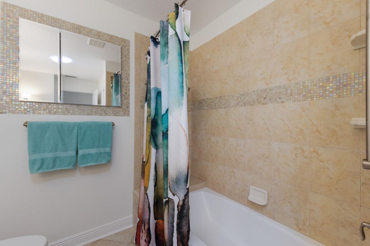 237 85th Street, Holmes Beach, FL 34217 Photo