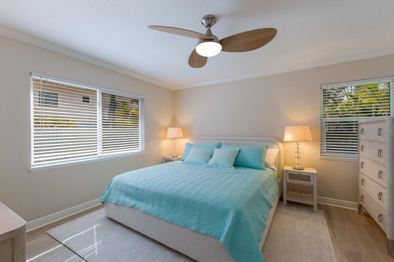 237 85th Street, Holmes Beach, FL 34217 Photo