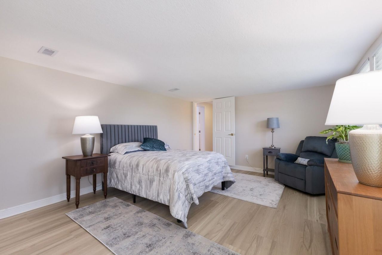 237 85th Street, Holmes Beach, FL 34217 Photo