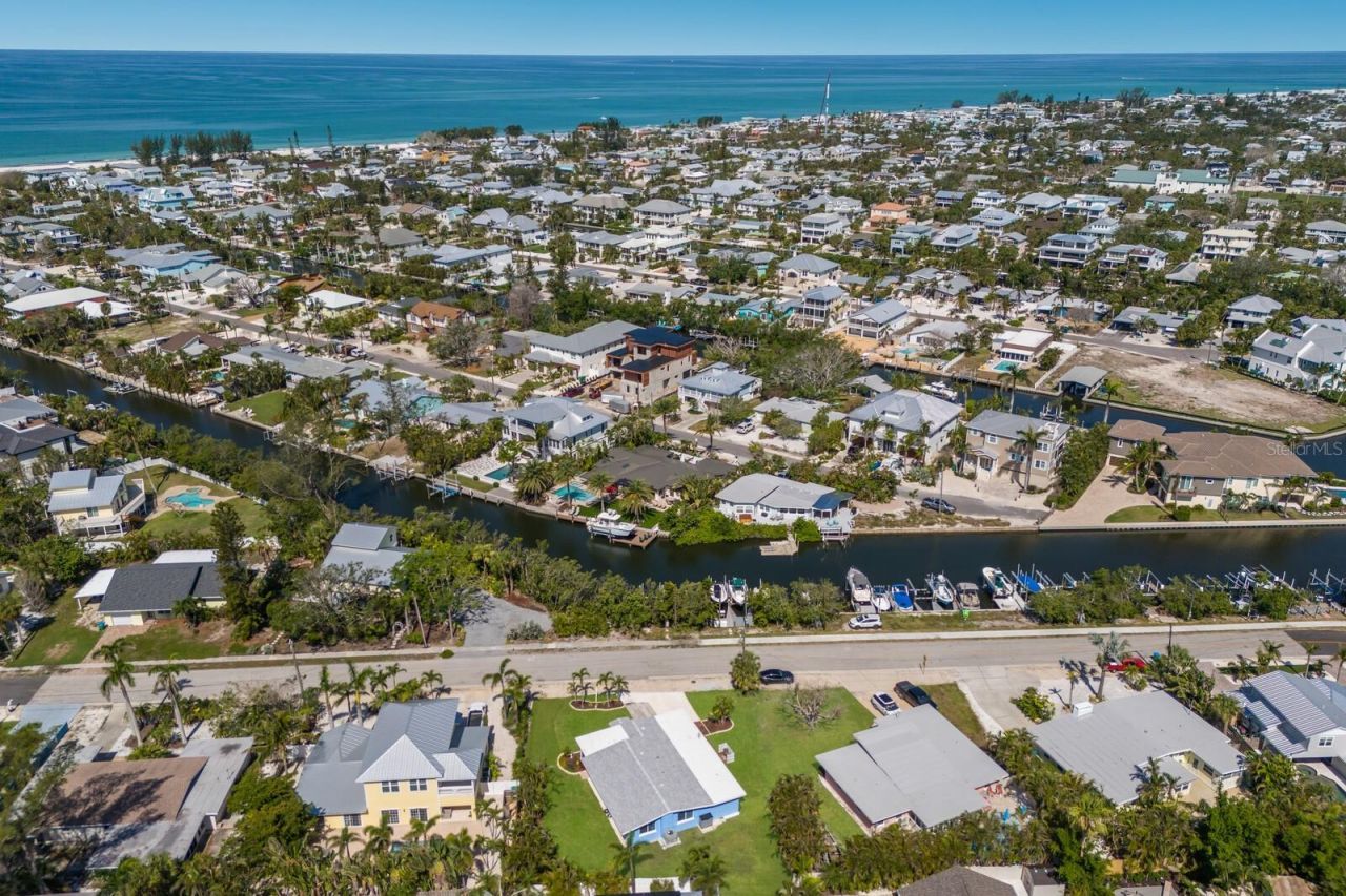 237 85th Street, Holmes Beach, FL 34217 Photo