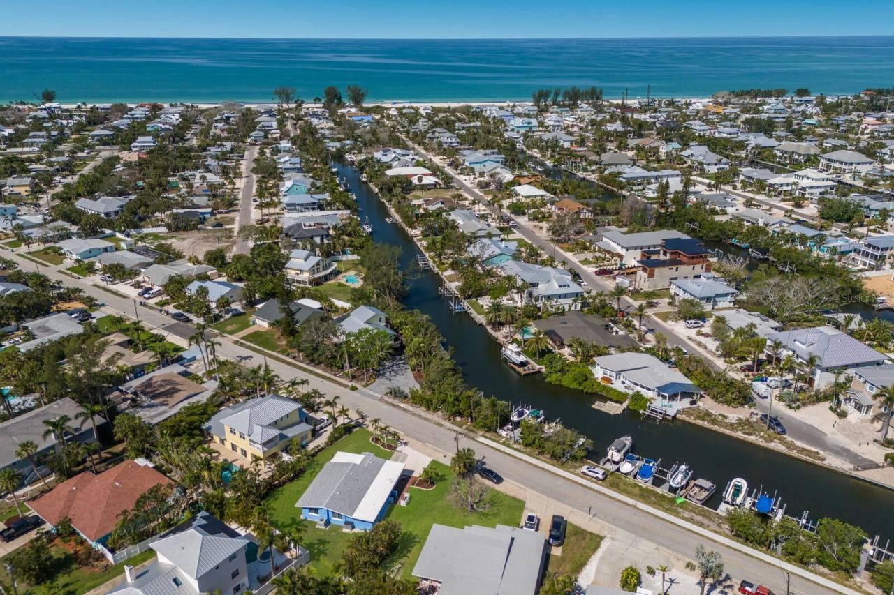 237 85th Street, Holmes Beach, FL 34217 Photo