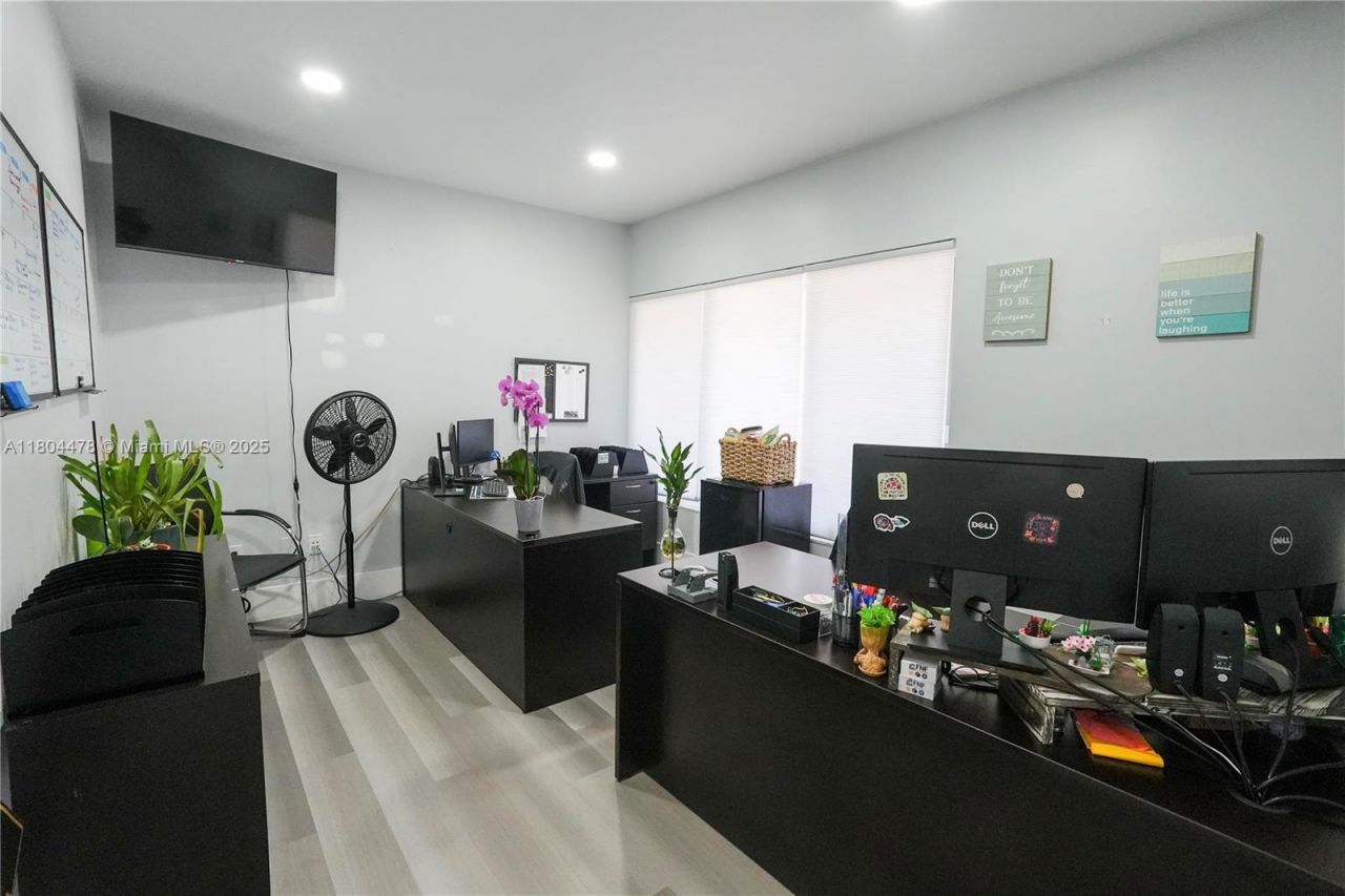 8125 SW 120th St, Pinecrest, FL 33156 Photo